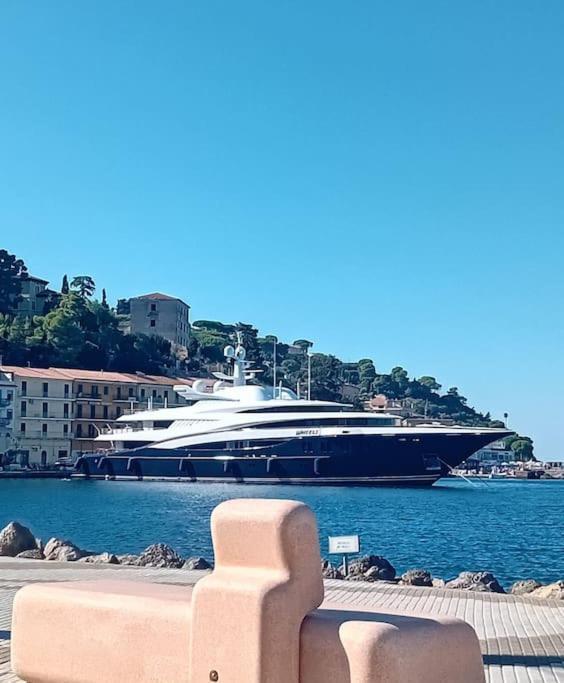 Sweet Liana Un Tuffo Nel Cuore Del Paese Порто Санто Стефано Экстерьер фото