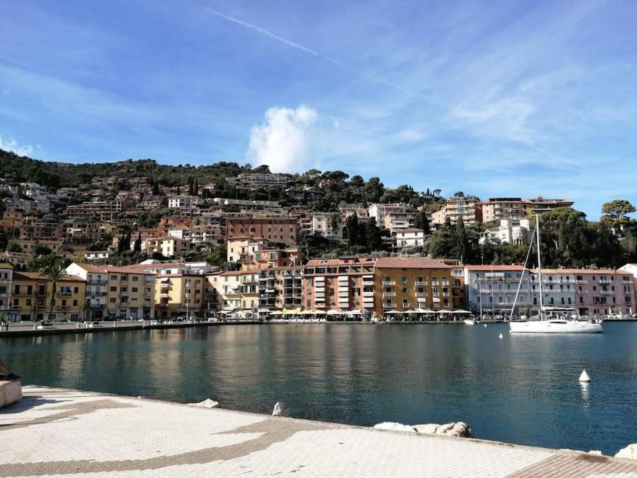 Sweet Liana Un Tuffo Nel Cuore Del Paese Порто Санто Стефано Экстерьер фото